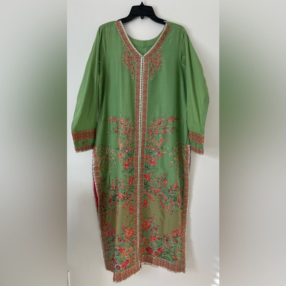 Hussain Rehar Pakistani Suit